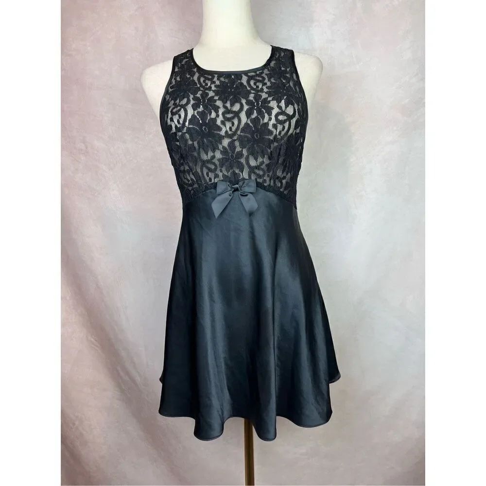 Vintage 90s Black Lace Chemise Slip California Dynasty Size Small
